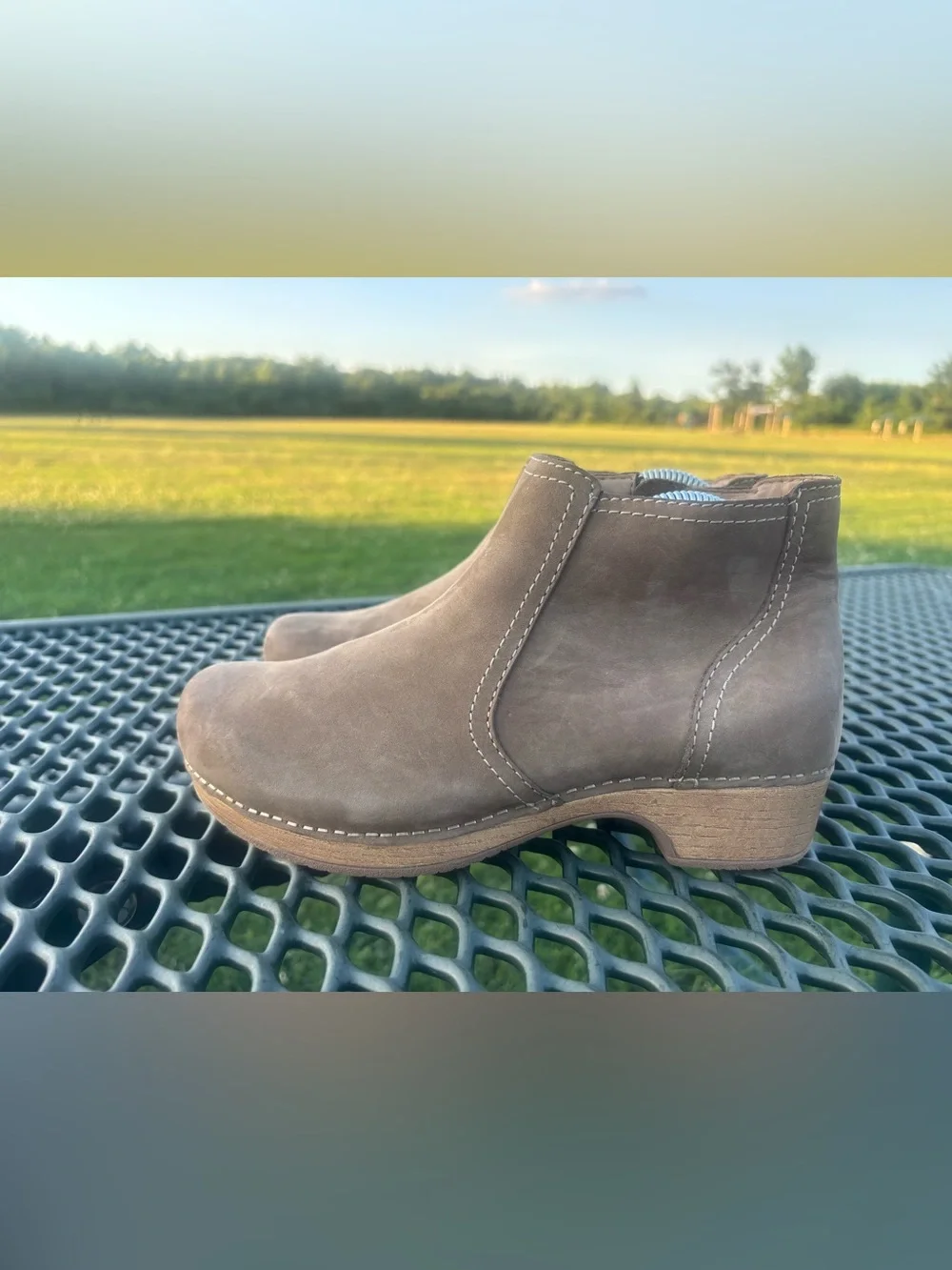 Dansko Barbara Ankle Boots Womens EU 39 US 8.5-9 Taupe Leather Zip